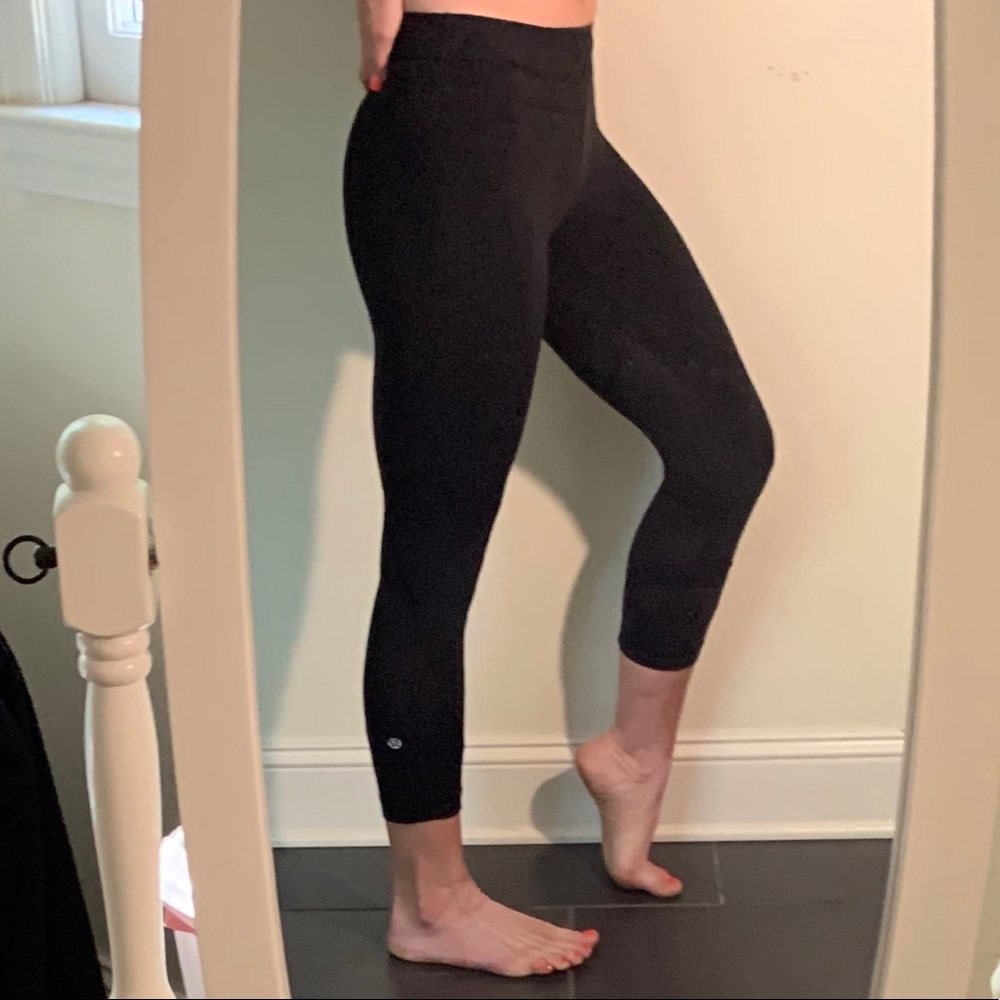 Lululemon Inspire Black leggings 4